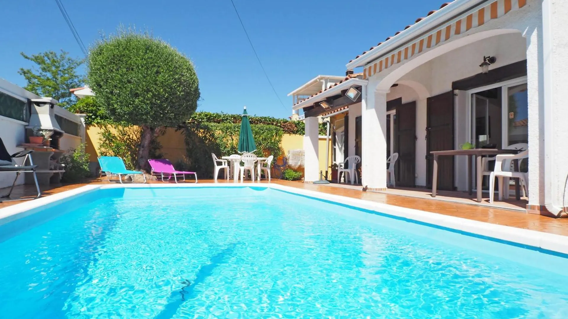 Villa Casa Bonita Con Piscina Privada, Wifi Y Aire Acondicionado En Torroella De Montgri - Es-325-32 0*,